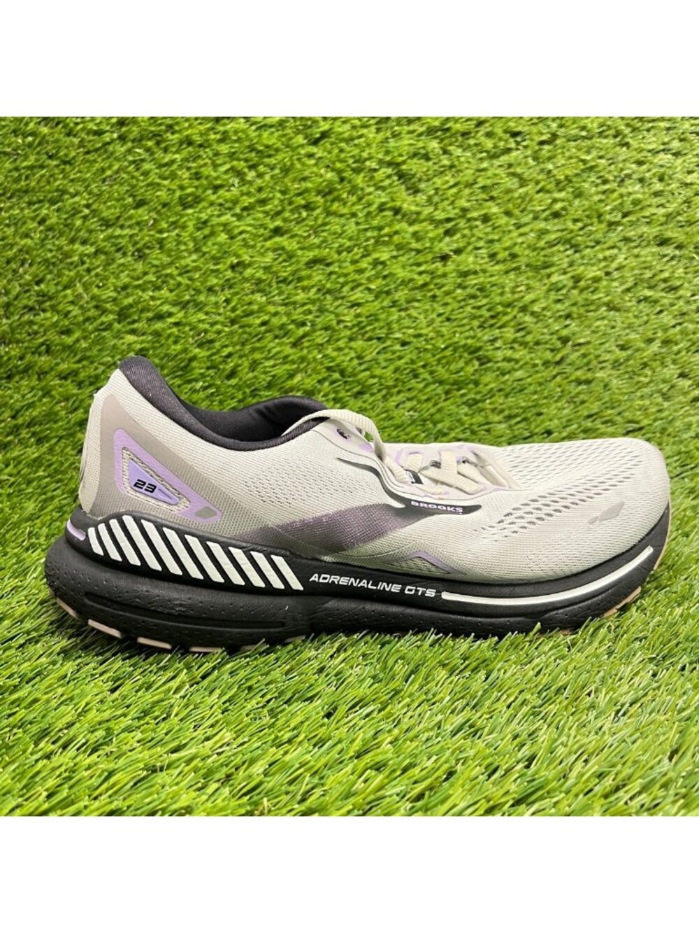 Brooks Adrenaline GTS 23 Womens Size 8.5D Gray Walking Running Shoes Sneakers